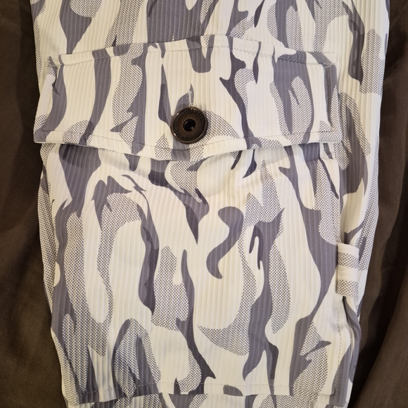 Stylish Gray Camouflage Leggings - Picture 5 of 7